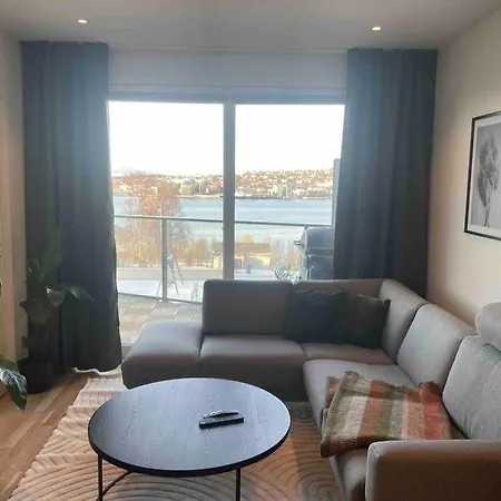 Apartment With View In *